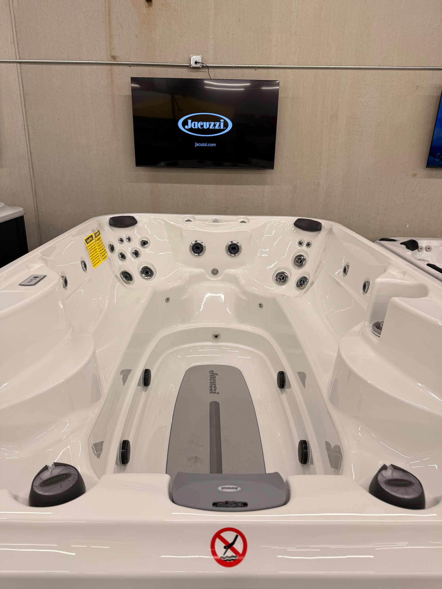Hot tub on the showroom floor at our Prosper, TX location
